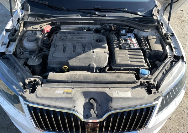 Skoda Superb cena 83000 przebieg: 142500, rok produkcji 2018 z Nysa małe 436